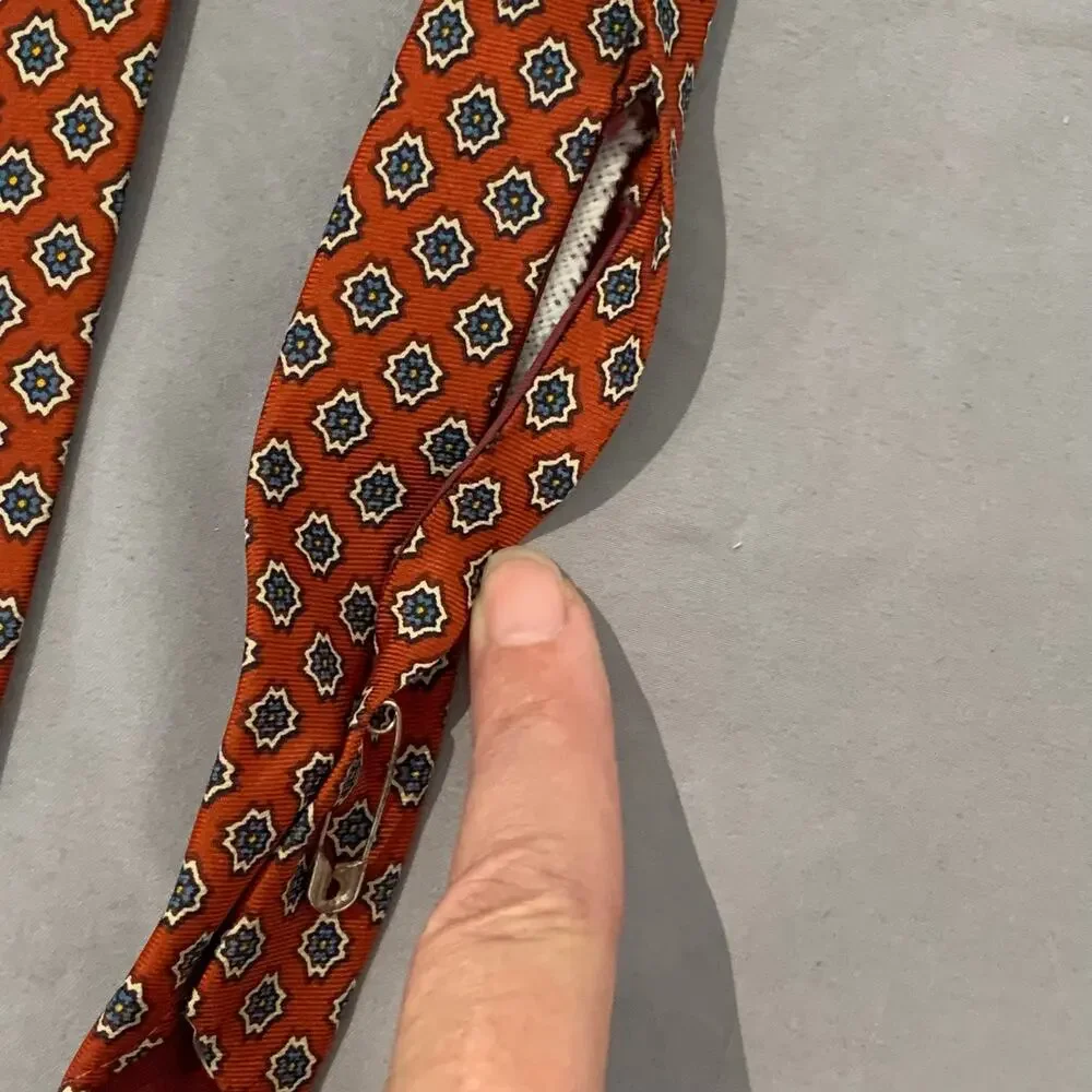 Vtg Gorsart Clothes New York 100% Silk Geometric Medallion Necktie Rust Orange